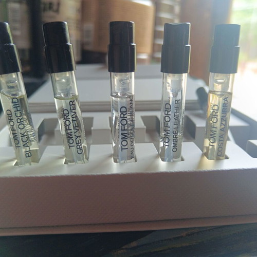 Tom Ford Signature Eau de Parfum Discovery Set mini perfumes used