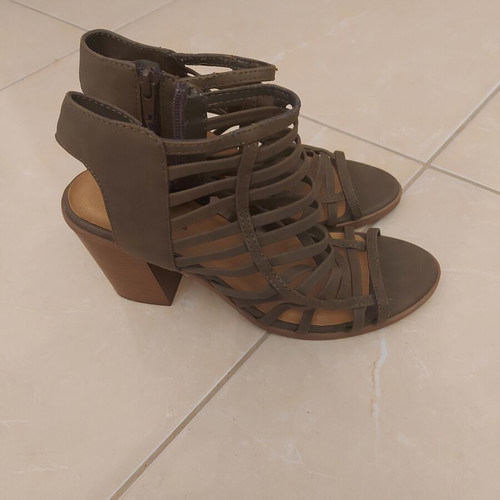 Sandals like new with straps size 38 green