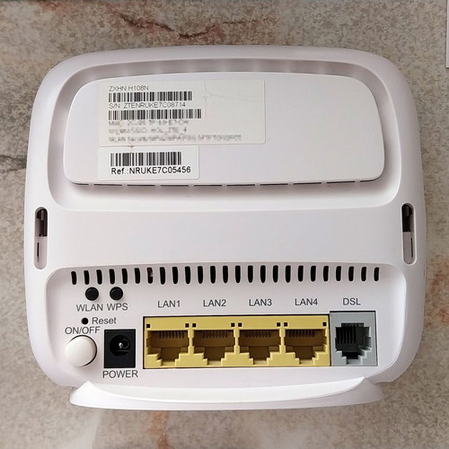 ZTE ZXHN H108N router used, Wi-Fi 300 Mbps, ADSL2+