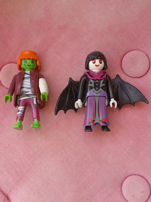 Playmobil Halloween figures like new, pack of 2