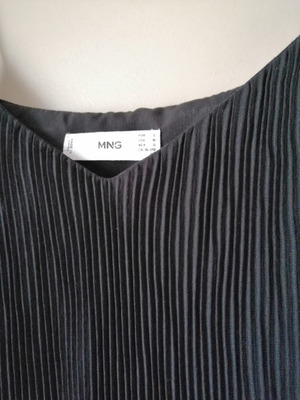 Pleated black negligee style top size L new