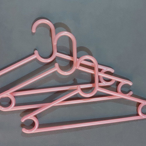 Children's hangers used, pack of 9 pieces