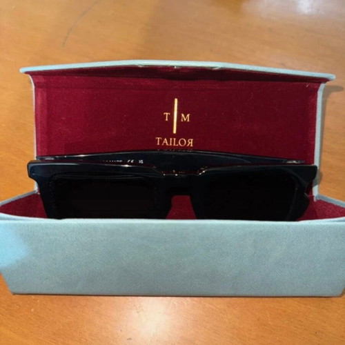 Tailor Made sunglasses like new, black