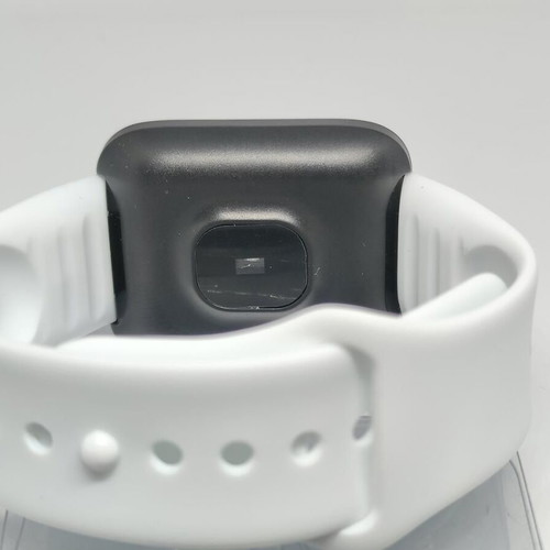 Smart Bracelet Y16 white silicone unisex like new