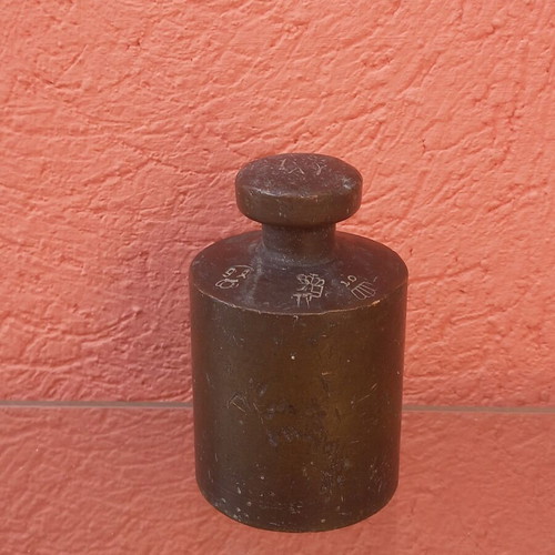 Brass weight 1 kilo used