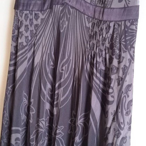 Madeleine evening dress size M lightly used, shades of grey