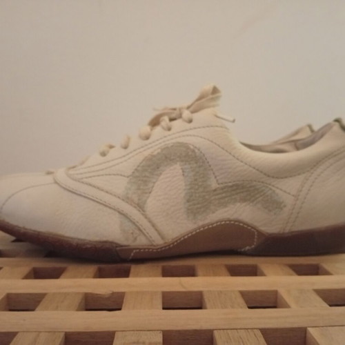 Evisu leather sneakers used, off white, size 41/42