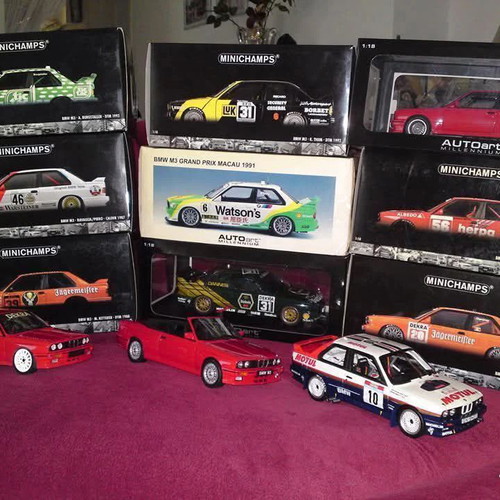BMW M3 E30 Collectible Car Miniatures 1/18 Scale New