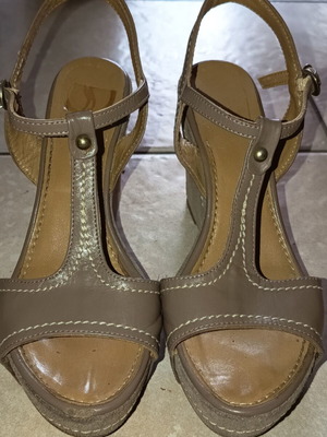 Platform sandal size 38 and color brown of the cigar