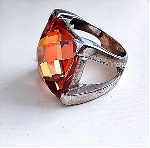Vintage Silver ring with a large topaz stone!