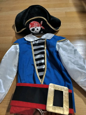 Pirate costume new for ages 3-5