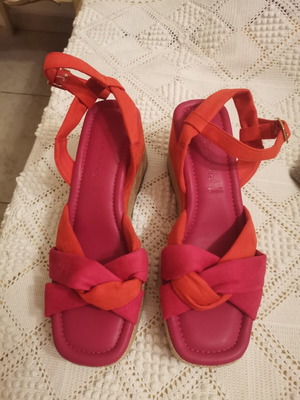 Tamaris platform sandals, orange and fuchsia, size 40