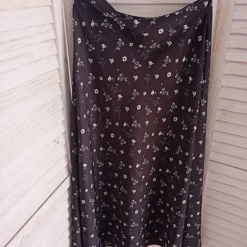 Milkwhite set skirt and crop top like new, multicolor, medium-large-small