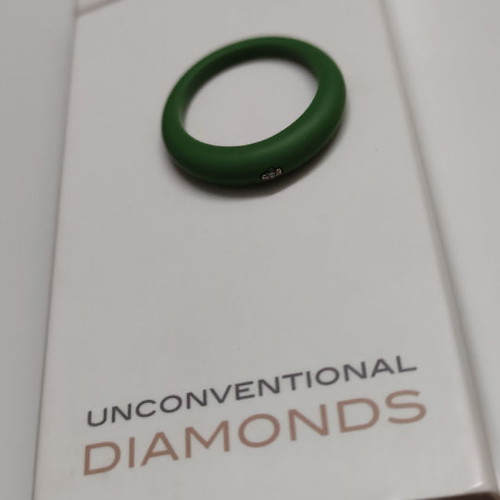 Duepunti ring with diamonds