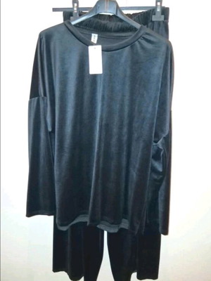 Velour tracksuit set new, size up to 2XL, black