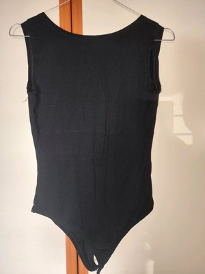 Black Zara bodysuit with open back, like new size M