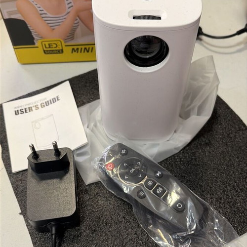 Mini LED Smart HP Projector Full HD 1920x1080 with Speakers and Remote