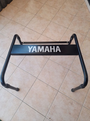 Βάση πληκτρολογίου Yamaha σαν καινούργια, μεταλλική Z-style
