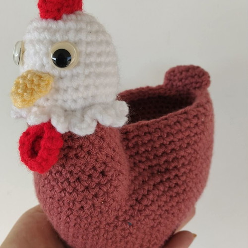 Handmade knitted hen decorative case new