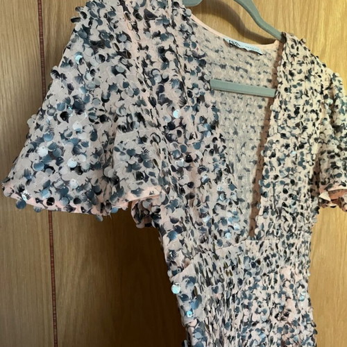 Coctail Zara dress with sequins like new, black and beige