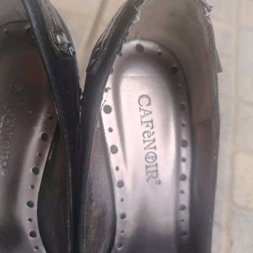 CafeNoir women's shoes platform size 39 like new, castor and patent leather