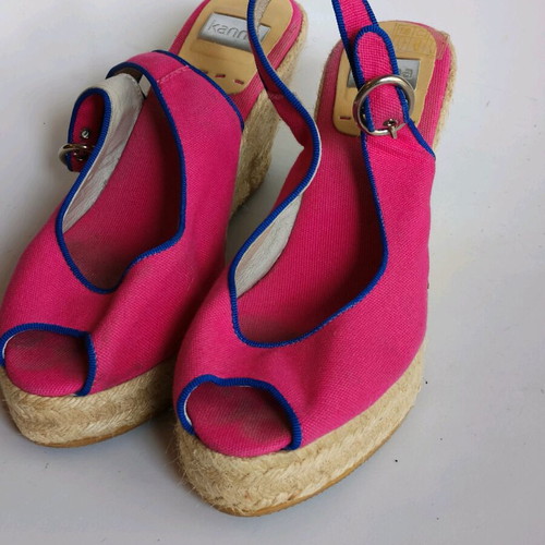 Kanna espadrille platforms like new, pink with blue trim