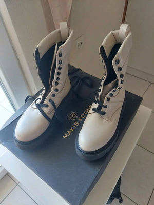 Makis Kotris boots new, leather, beige, size 40