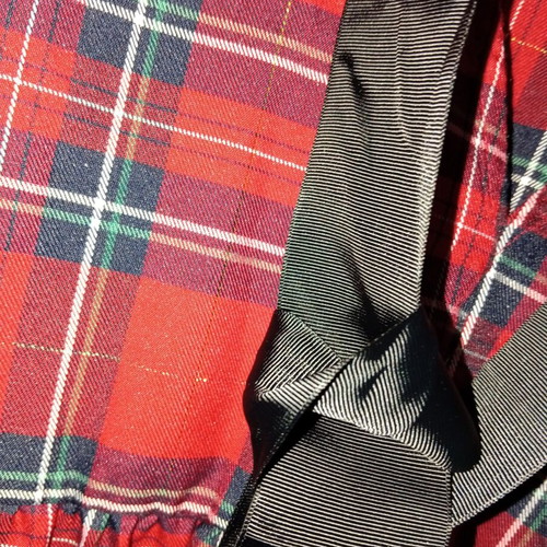 Women's red plaid dress Medium with bow, like new, festive style