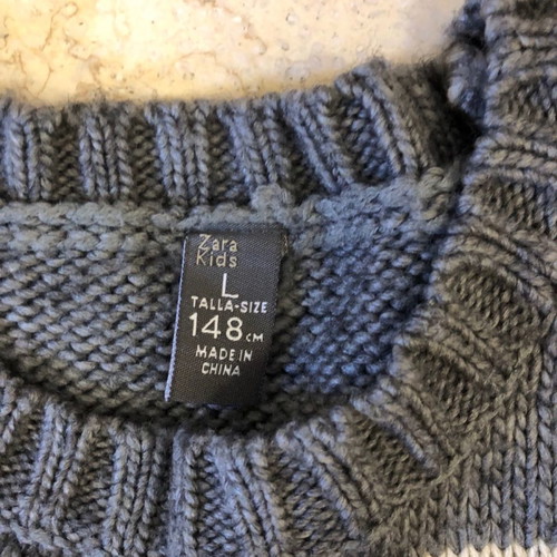 2 Dresses Zara kids and Grant used, grey, size s-m