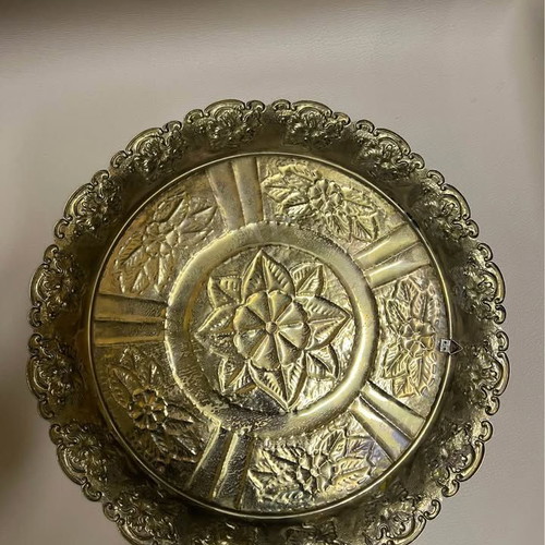 Large handmade copper tray 34cm used