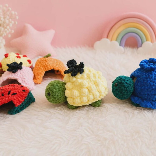 Turtle toys with interchangeable colorful shells, new