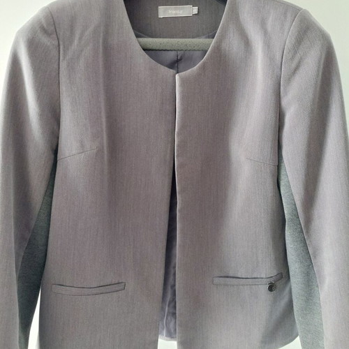 Grey women's jacket like new, size L, elastic fabric