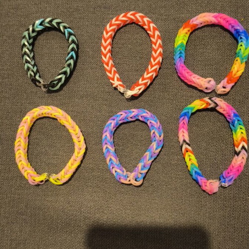 Plexi Flexi Bracelets set of 6 like new, handmade