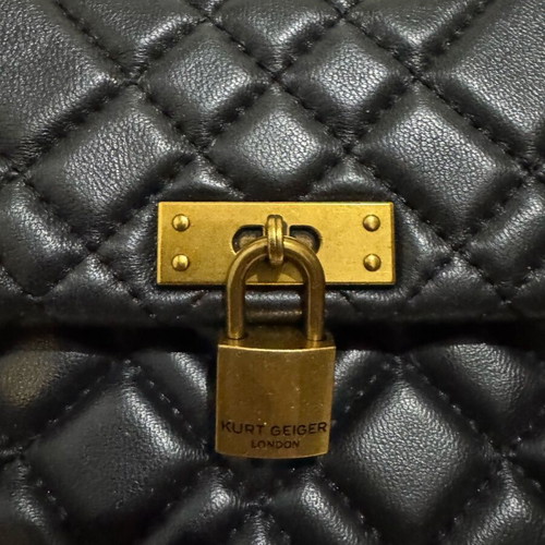 Kurt Geiger leather crossbody bag black like new
