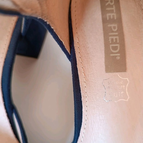 Arte Piedi suede blue pointed pumps with low block heel like new, size 37