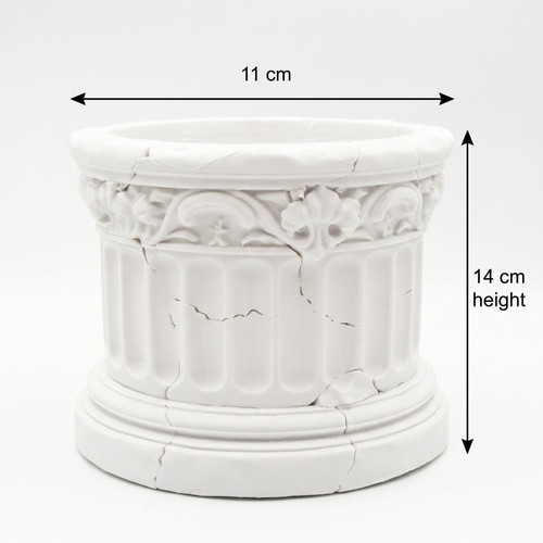 Planter in Ionic style new