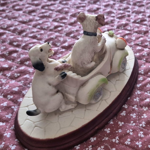 Collectible Valentino porcelain decoration like new