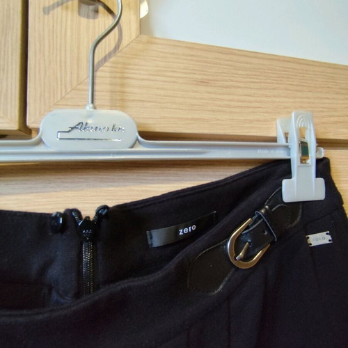 Black skirt with decorative belt, like new, sweatshirt fabric