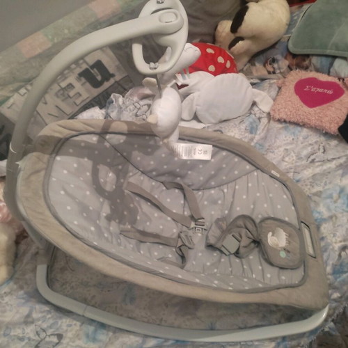 Ingenuity Baby Bouncer Like New With Music And Play