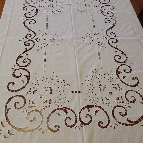 Handmade cutwork tablecloth used, 180 x 210 cm