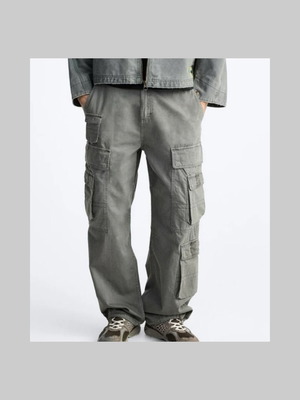 Zara cargo pants like new, size 32