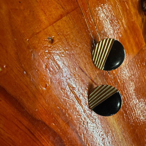 Earrings like new, purchased from Canada