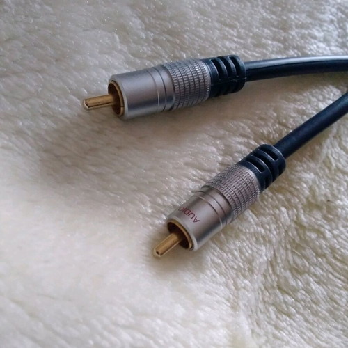 RCA cable 1.5m like new