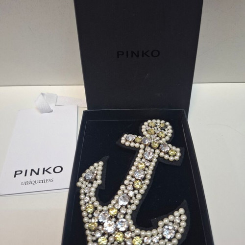 Pinko brooch new, stylish gold and silver design