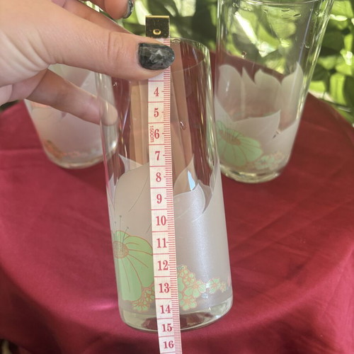 Σετ 3 vintage γυάλινων ποτηριών με φλοράλ σχέδιο, ύψος 15 εκ., σαν καινούργιο