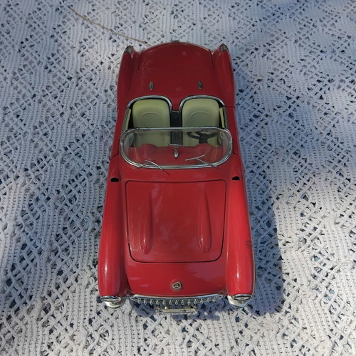 1957 Chevrolet Corvette 1/24 Scale Diecast Model Metal Collection used