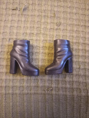 Barbie vintage black boots
