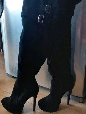 High boots above the knee with velvet texture, size 37