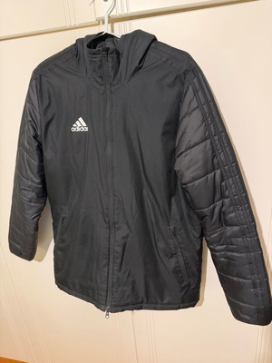 Μπουφάν Adidas μαύρο με κουκούλα μέγεθος L σαν καινούργιο