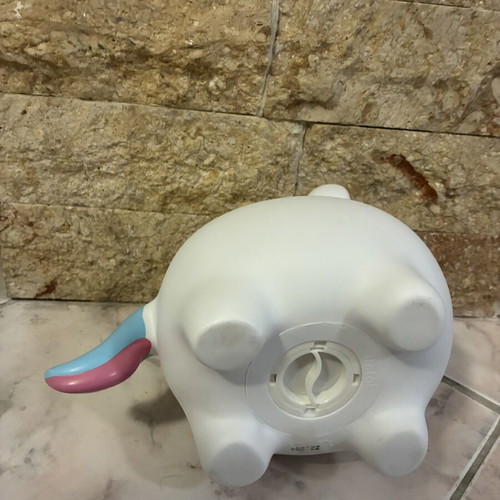 Unicorn piggy bank new, hard plastic 23.5cm x 17cm